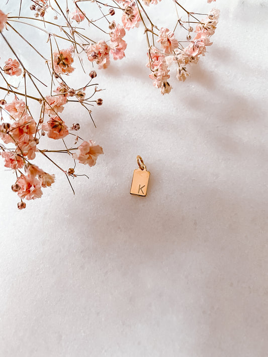 K | Buchstaben Anhänger | GOLD
